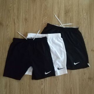 NIKE☆サッカーパンツ 3セット(140～150cm)(ウェア)