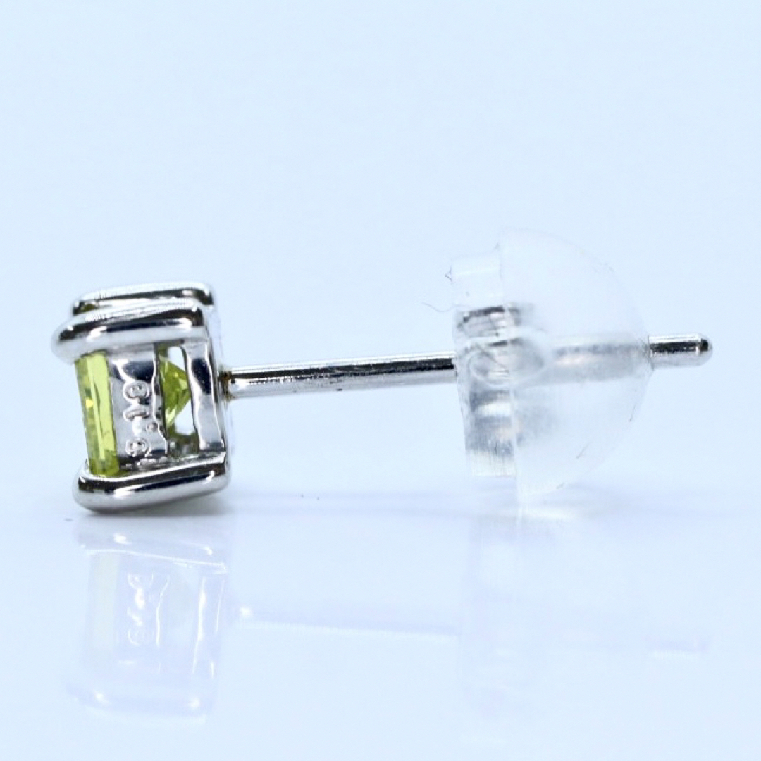 プラチナ　ダイヤモンド　片耳ピアス メンズのアクセサリー(ピアス(片耳用))の商品写真