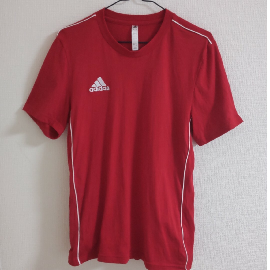 adidas(アディダス)のadidas アディダス Ｔシャツ レッド/ ホワイトライン M　美品　匿名配送 メンズのトップス(Tシャツ/カットソー(半袖/袖なし))の商品写真