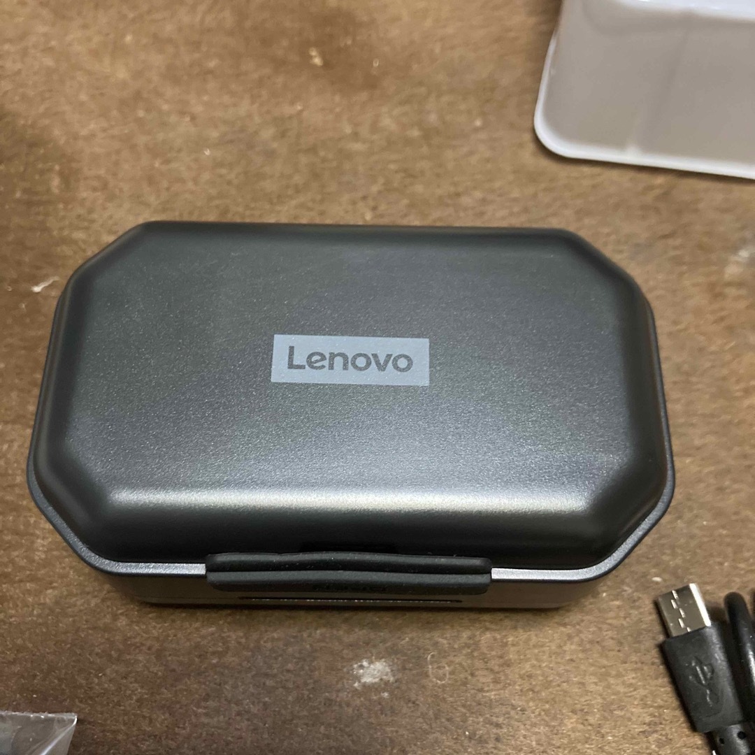 新品未使用品!レノボ フルワイヤレスイヤホン Bluetooth