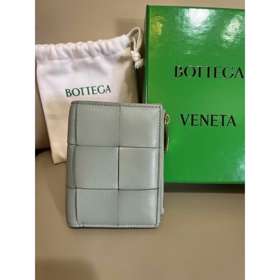 Bottega Veneta(ボッテガヴェネタ)の【美品】ヴッテガべネタ　財布 レディースのファッション小物(財布)の商品写真