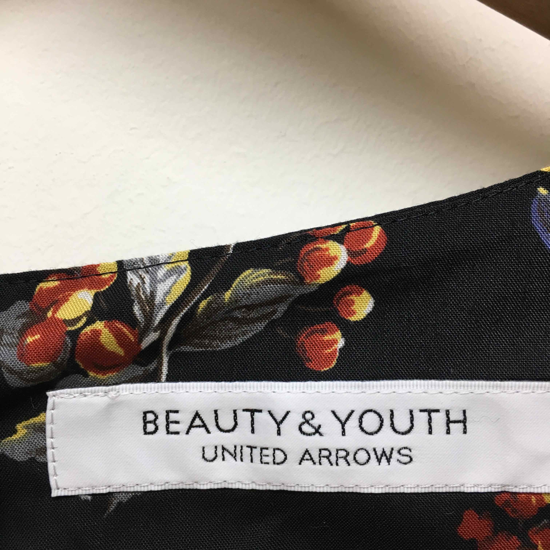 BEAUTY&YOUTH UNITED ARROWS(ビューティアンドユースユナイテッドアローズ)のBEAUTY & YOUTH  UNITED ARROWS レトロ柄チュニック レディースのトップス(チュニック)の商品写真