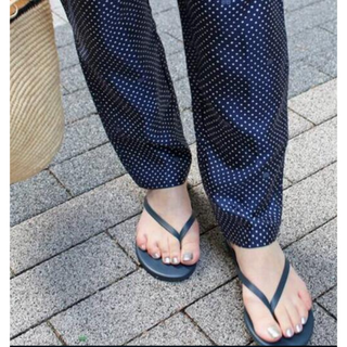 イエナ(IENA)の専用【新品未使用】IENA 【TKEES/ティキーズ】FLIP FLOPS(ビーチサンダル)