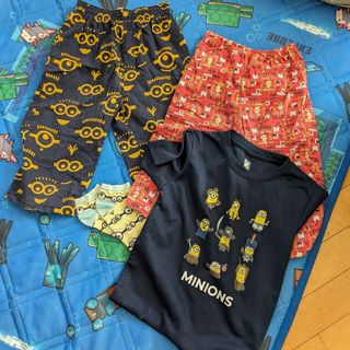 ミニオン(ミニオン)のミニオン一式（130）半袖Tシャツ、半ズボン2枚、靴下(Tシャツ/カットソー)