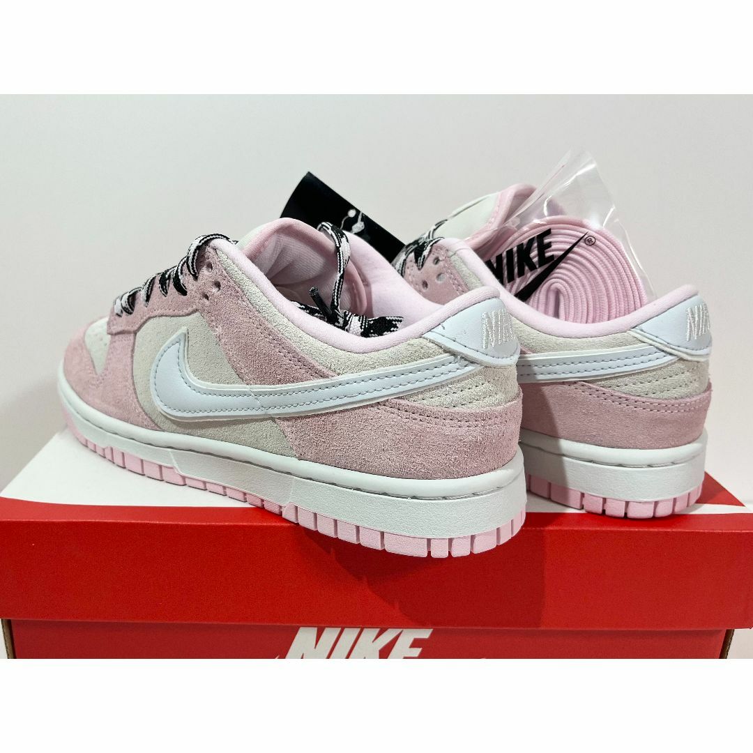 新品】23.5cm NIKE WMNS DunkLow LX ピンクフォーム-