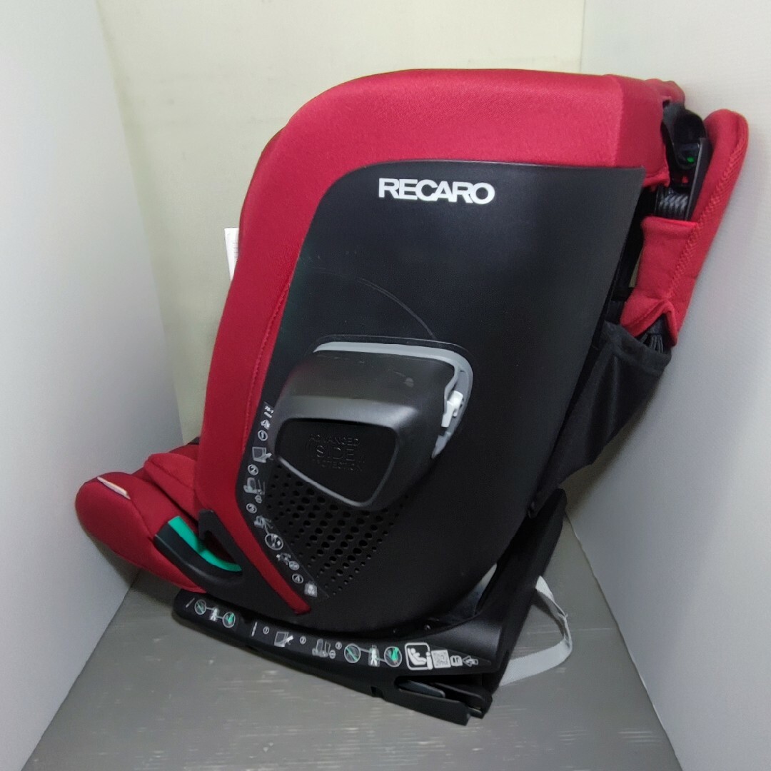 RECARO(レカロ)のRECARO　Toria Elite　トリア エリート　チャイルドシート キッズ/ベビー/マタニティの外出/移動用品(自動車用チャイルドシート本体)の商品写真