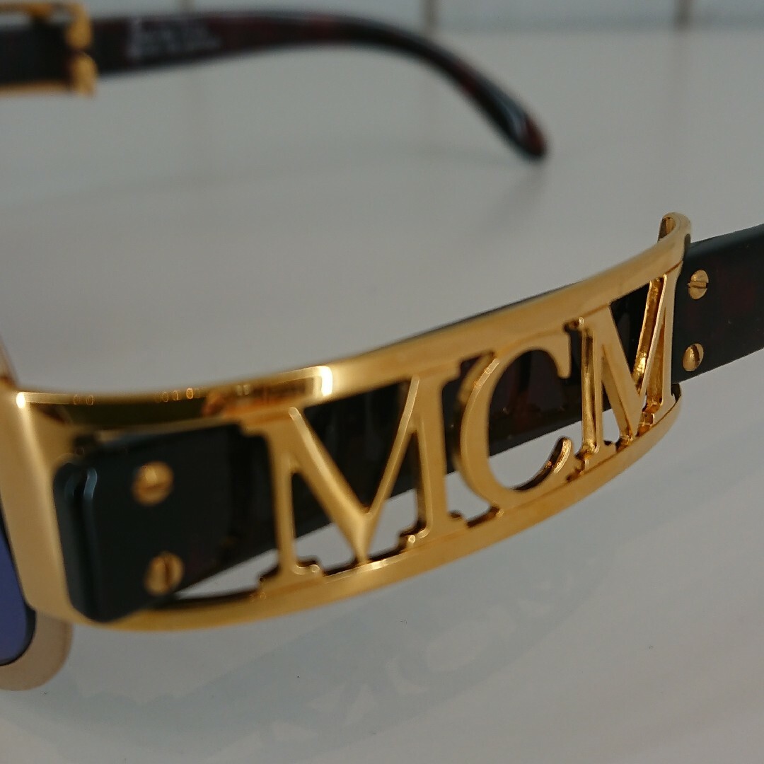 MCM(エムシーエム)の幸坊様限定　MCM サングラス ビンテージ ゴールド　MCM-716 メンズのファッション小物(サングラス/メガネ)の商品写真