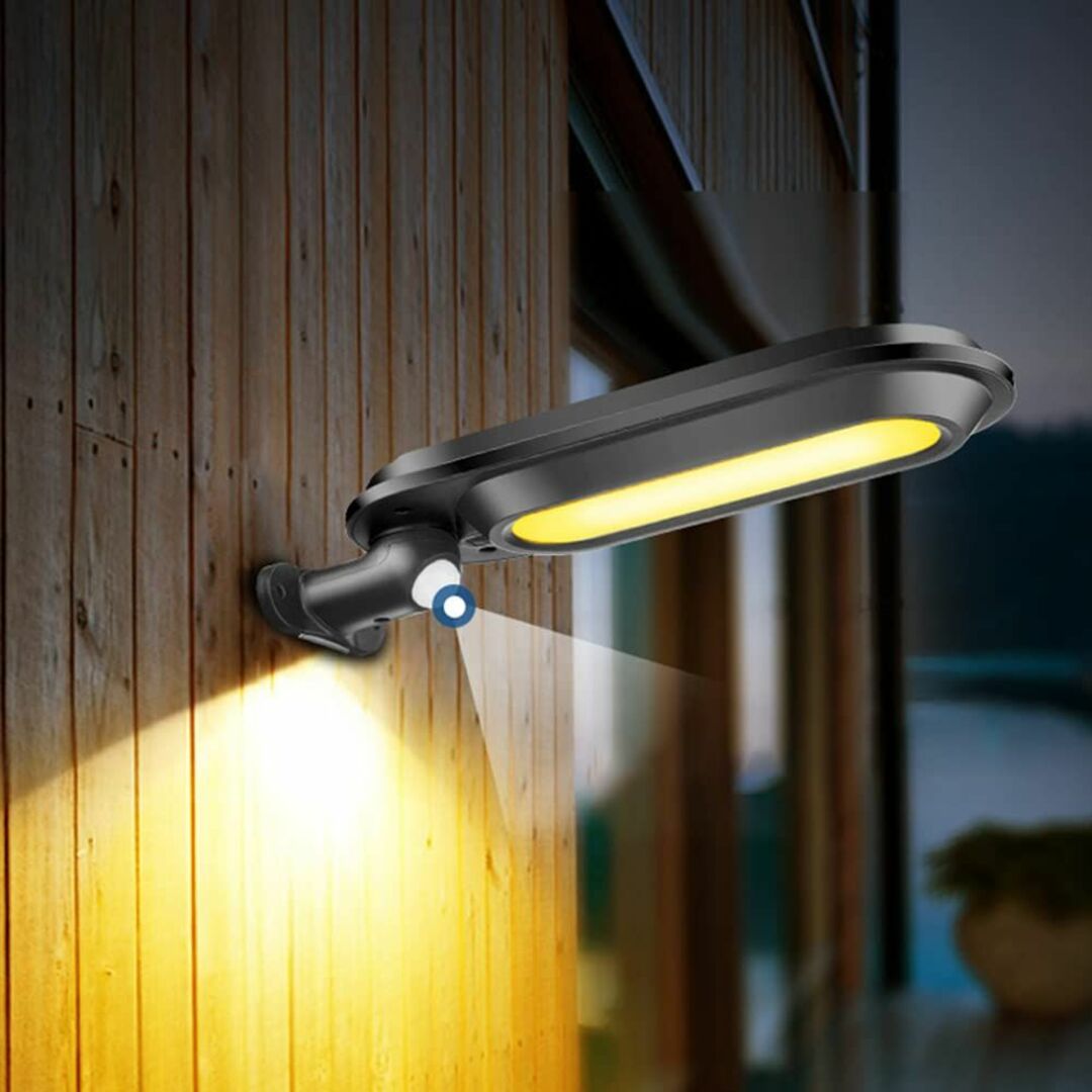 ledソーラーライト 明暗 人感センサー センサーライト 防水 180度照明調節 スポーツ/アウトドアのアウトドア(ライト/ランタン)の商品写真