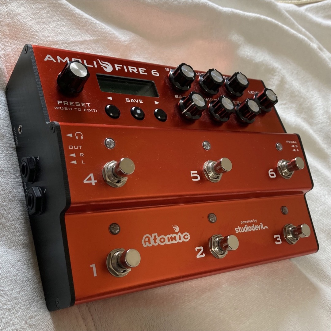 ATOMIC(アトミック)のAtomic Amplifire6 楽器のギター(エフェクター)の商品写真