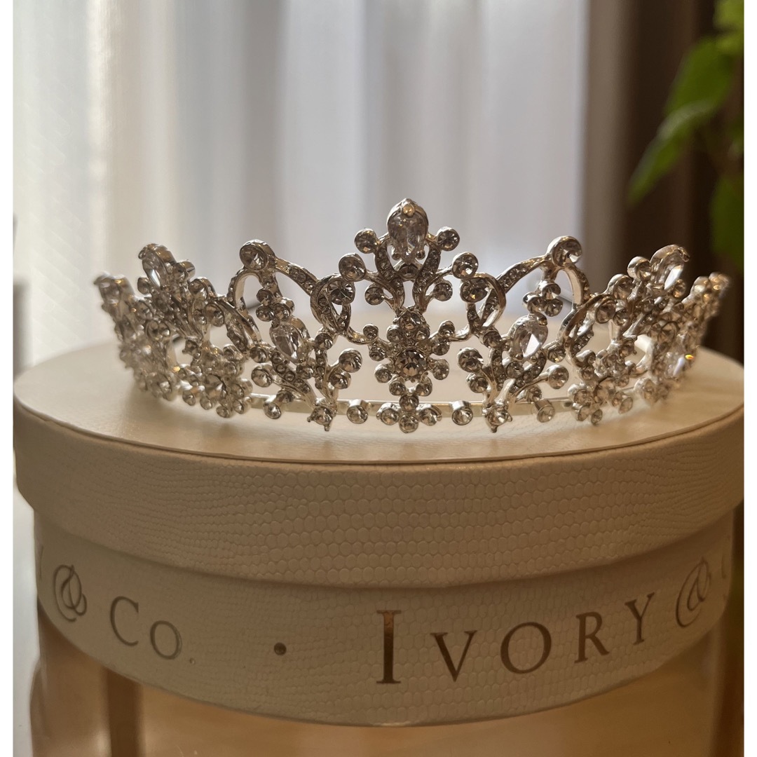 ivory court(アイボリーコート)のIvory&Co. ティアラ Constance レディースのアクセサリー(その他)の商品写真