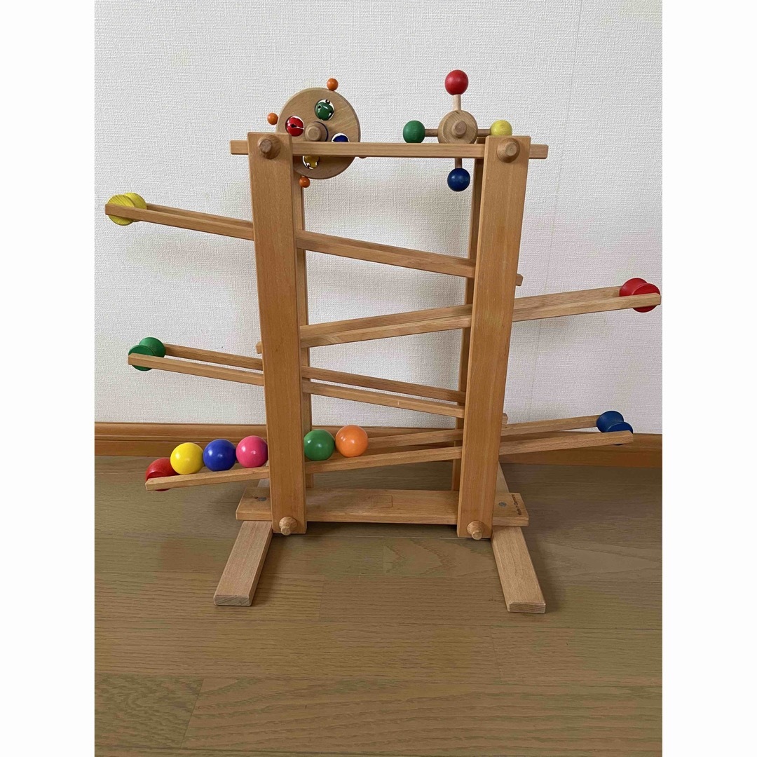 ボーネルンド ／ 木の玩具ボールスロープ