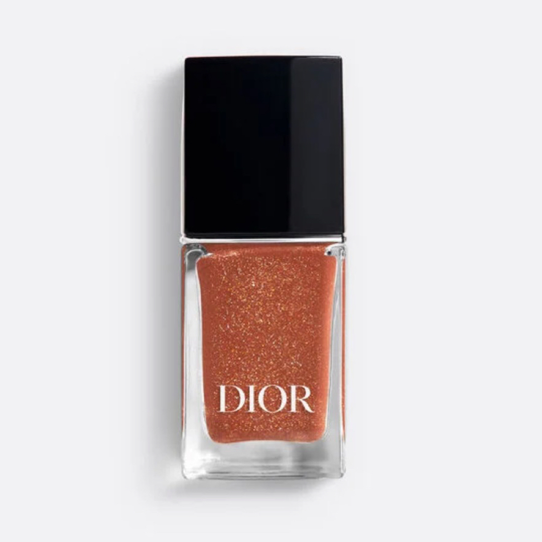 Dior(ディオール)のDior ディオール ヴェルニ 746 ルージュ アトリエ 数量限定色 コスメ/美容のネイル(マニキュア)の商品写真