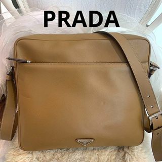 ☆美品☆PRADA サフィアーノレザー ショルダーバッグ キャラメル メンズ