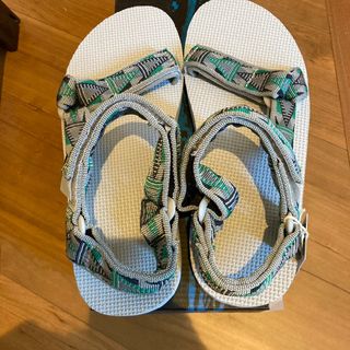 テバ(Teva)のTEVA オリジナルユニバーサル 25cm新品(サンダル)