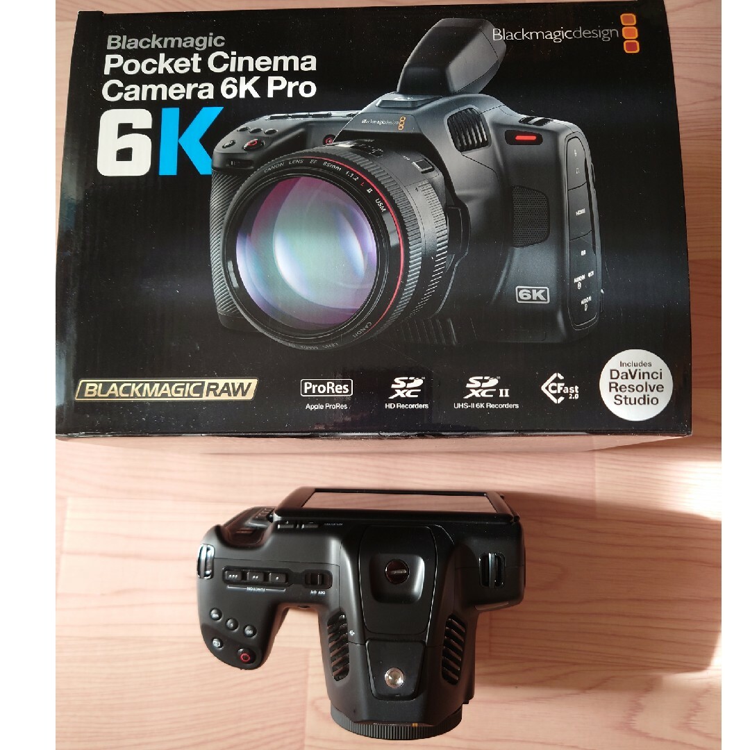 Blackmagic Pocket Cinema Camera 6K Pro