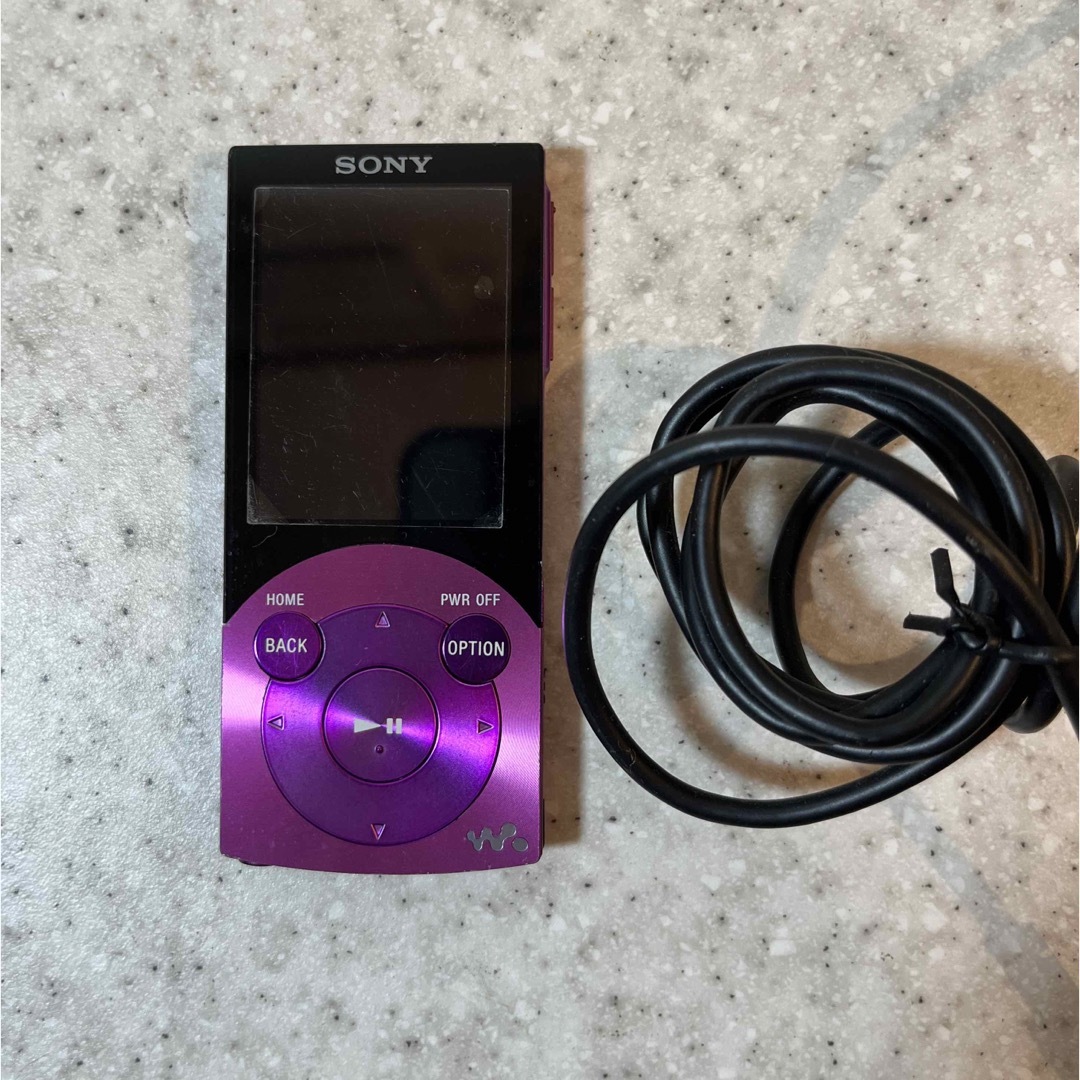 WALKMAN(ウォークマン)のSONY ウォークマン　8GB  NW−S744  ピンク スマホ/家電/カメラのオーディオ機器(ポータブルプレーヤー)の商品写真