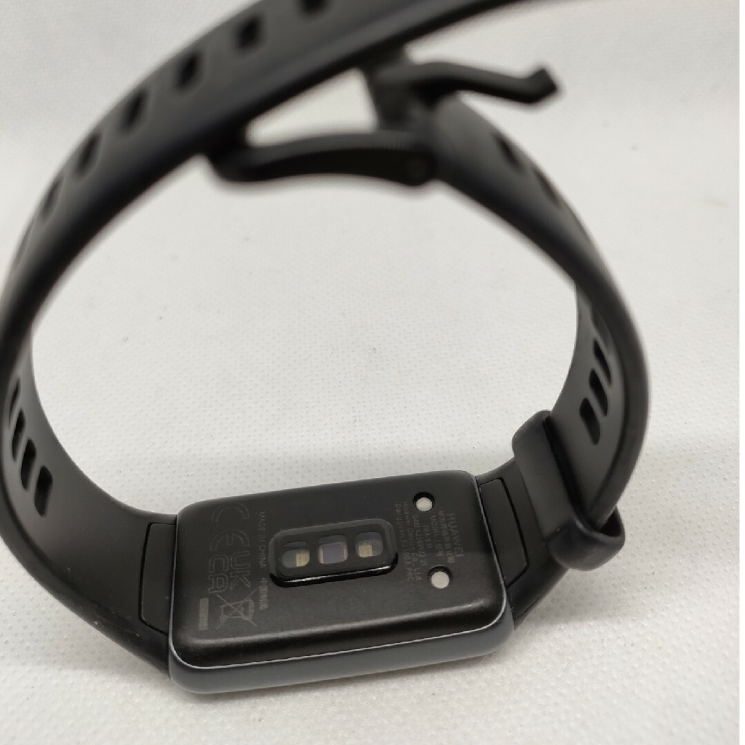 HUAWEI(ファーウェイ)のHUAWEI BAND 6スマートウォッチ　中古品 メンズの時計(腕時計(デジタル))の商品写真