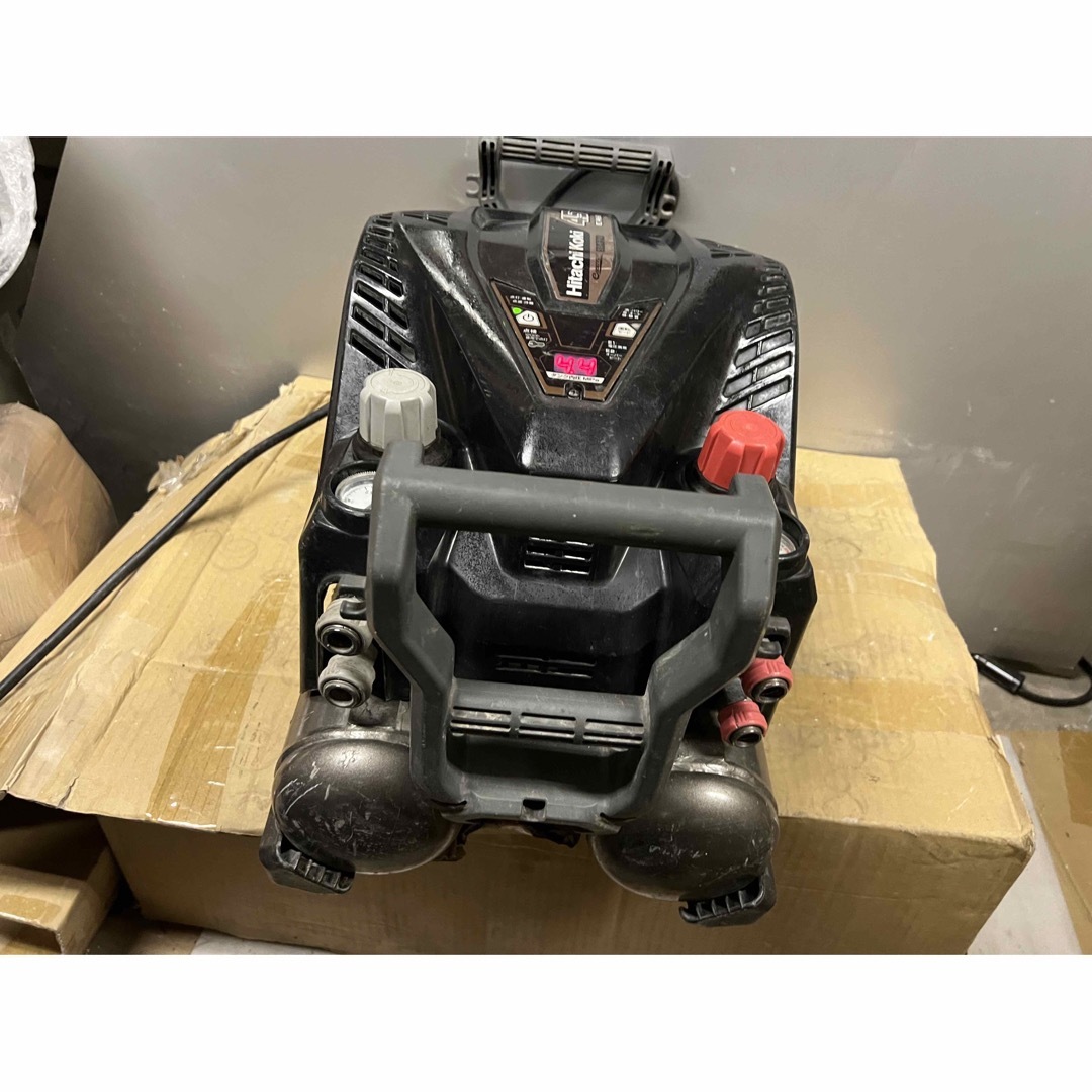 良品HIKOKI低騒音EC1445H3 高圧、常圧エアーコンプレッサー