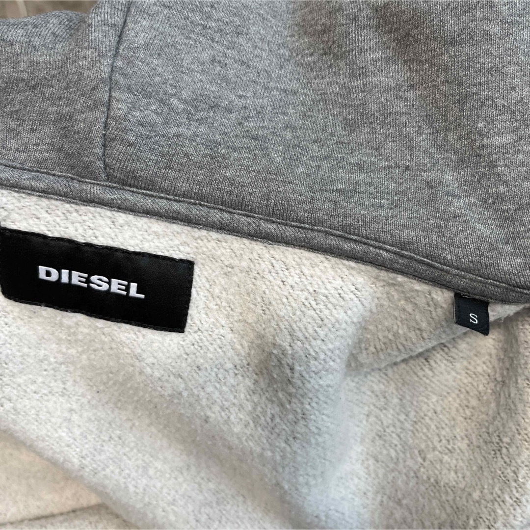 DIESEL(ディーゼル)の超美品 DIESEL ジップアップパーカー ダウンパーカー ハイブリッドパーカー メンズのトップス(パーカー)の商品写真