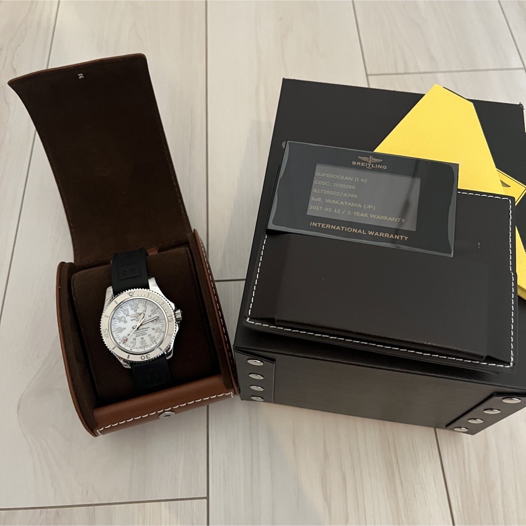 BREITLING(ブライトリング)のBREITLING A17365 スーパーオーシャンII 42 デイト メンズの時計(腕時計(アナログ))の商品写真