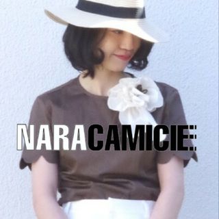 ナラカミーチェ(NARACAMICIE)の極美品★ナラカミーチェ★フラワーコサージュスカラップ半袖ブラウス サイズ Ⅰ(シャツ/ブラウス(半袖/袖なし))