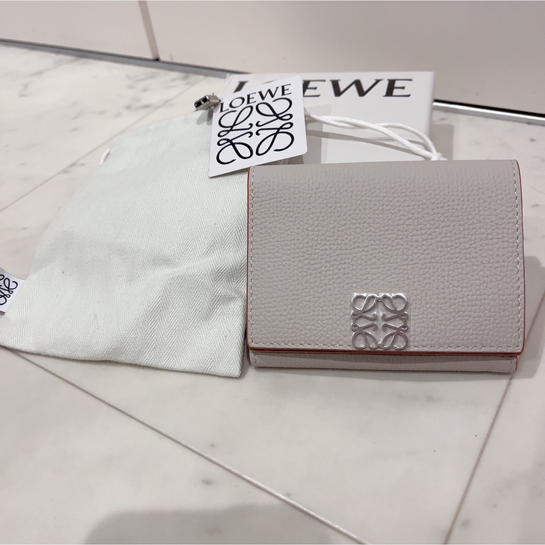 LOEWE ロエベ　アナグラム　トライフォールド　ウォレット　コンパクト　財布財布