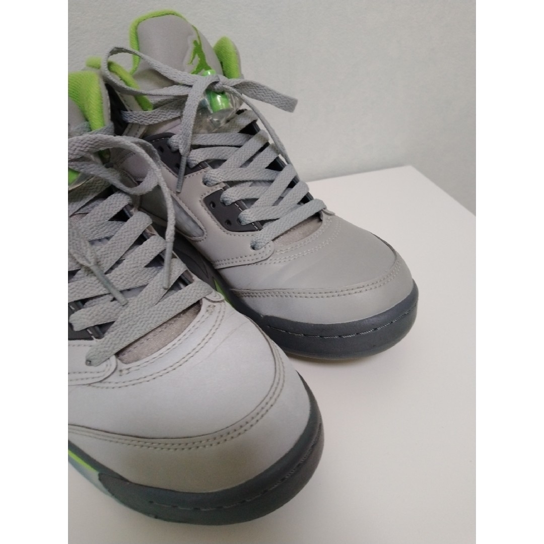 Jordan Brand（NIKE）(ジョーダン)のAIR JORDAN 5 RETRO GREEN BEAN レディースの靴/シューズ(スニーカー)の商品写真