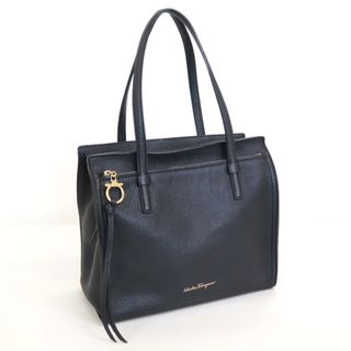 フェラガモ(Ferragamo)の【Salvatore Ferragamo】サルヴァトーレフェラガモ エイミー ショルダーバッグ ブラック×ゴールド金具/kt04786kw(トートバッグ)