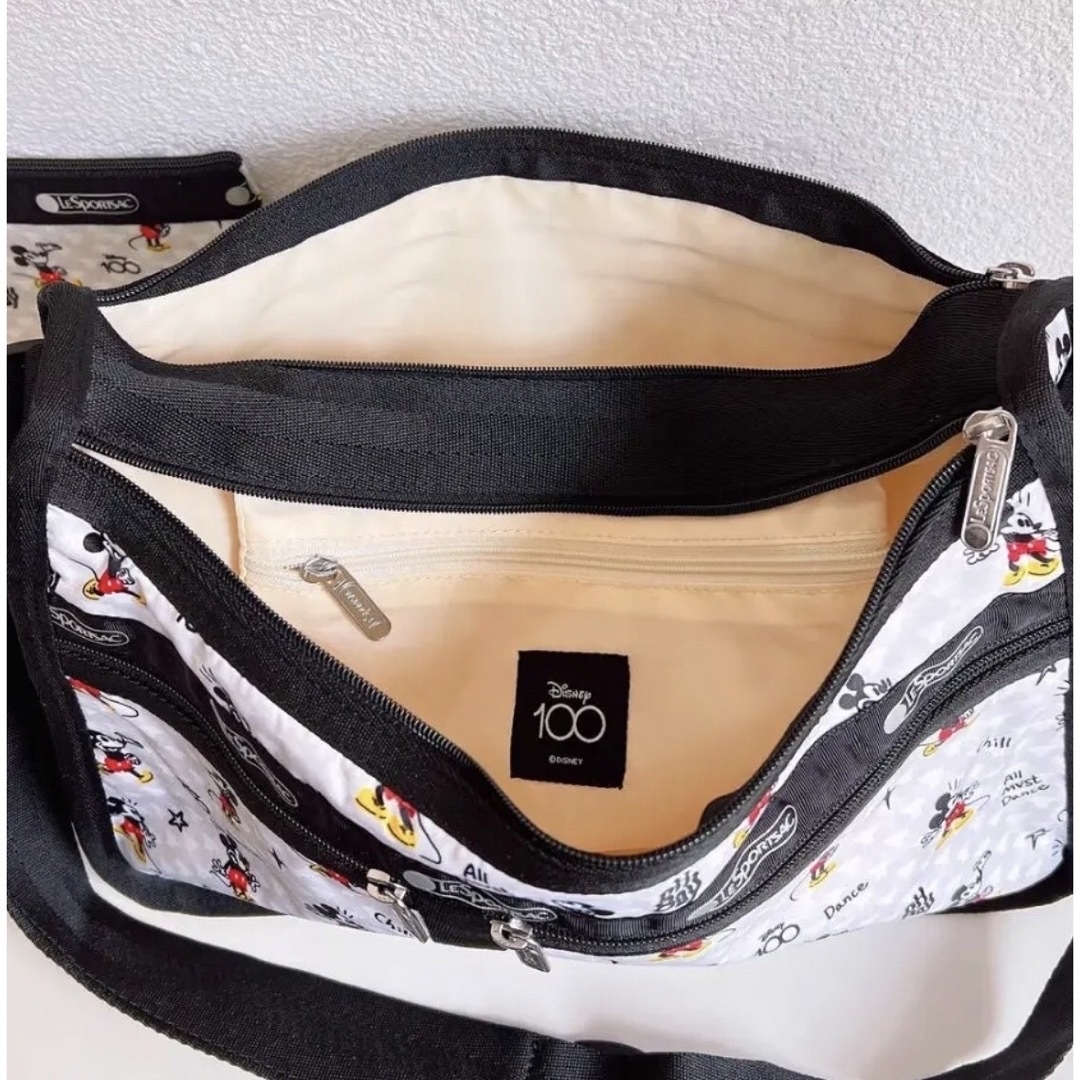 LeSportsac(レスポートサック)のレスポートサック　ディズニー100周年ミッキーショルダーバッグ&ポーチ エンタメ/ホビーのおもちゃ/ぬいぐるみ(キャラクターグッズ)の商品写真