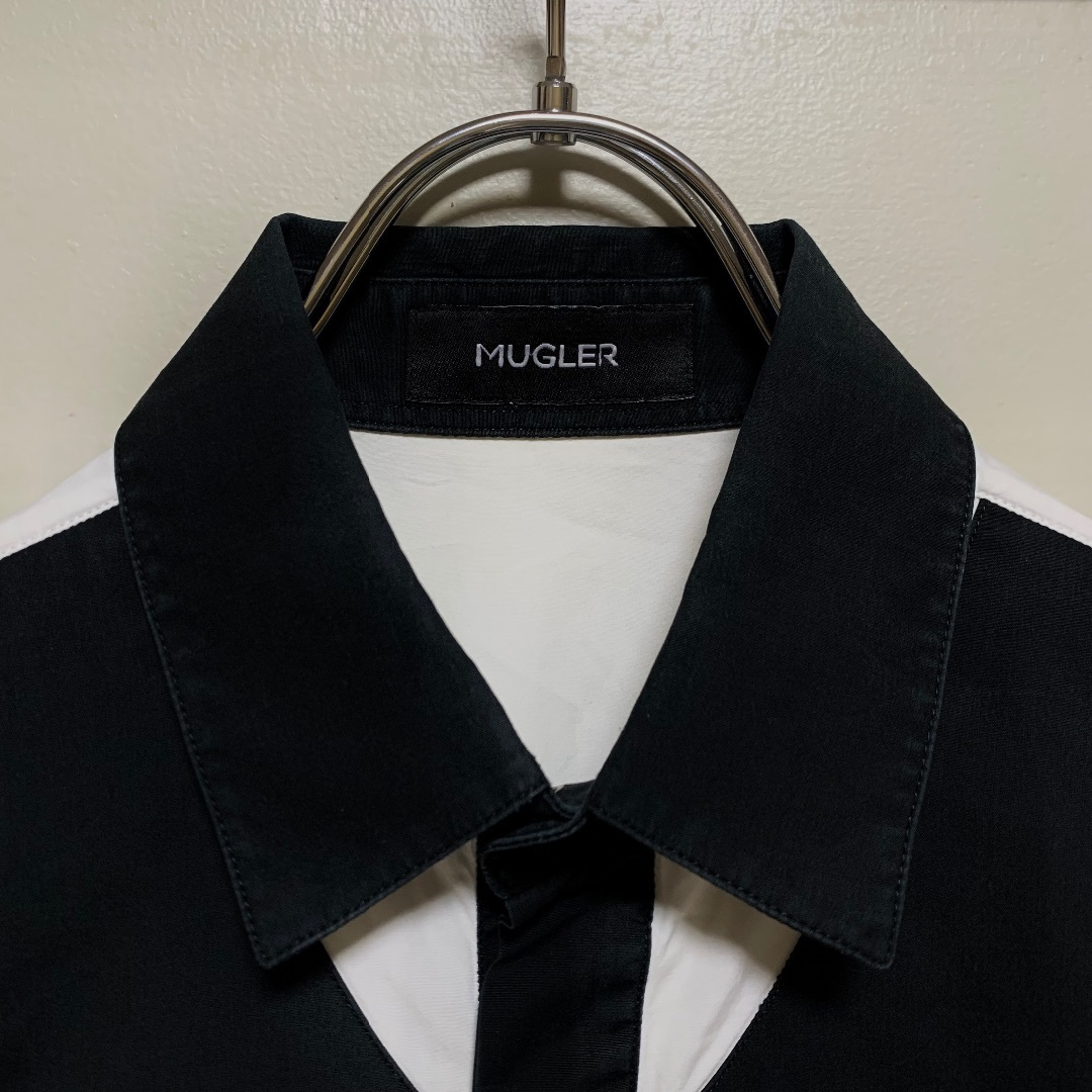 Thierry Mugler(ティエリーミュグレー)のMUGLER デザイン比翼シャツ メンズのトップス(シャツ)の商品写真
