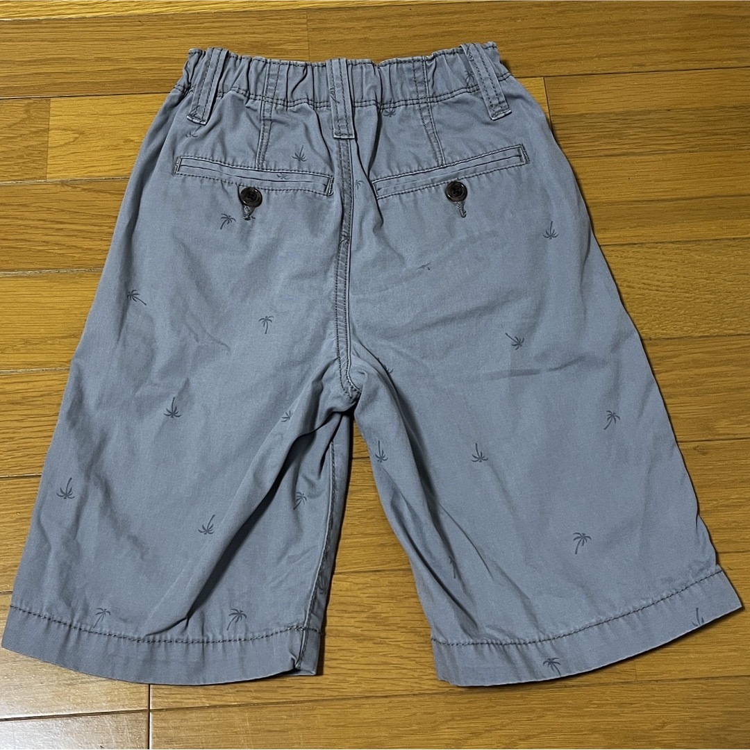 GAP Kids(ギャップキッズ)のギャップ キッズ ショートパンツ 130 (8〜9) グレー ヤシの木 キッズ/ベビー/マタニティのキッズ服男の子用(90cm~)(パンツ/スパッツ)の商品写真