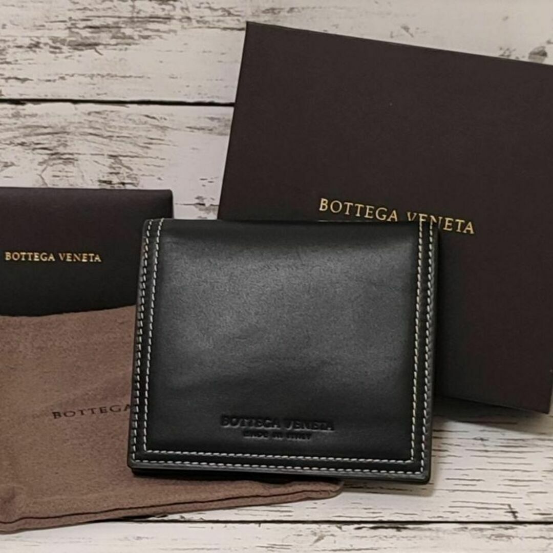 【美品】BOTTEGA VENETA　二つ折り財布　コンパクトウォレット