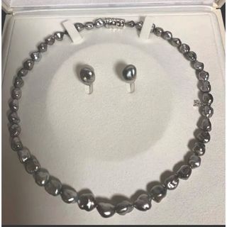 美品 MIKIMOTO PERLITA ミキモト 黒蝶 ブラックパールイヤリング