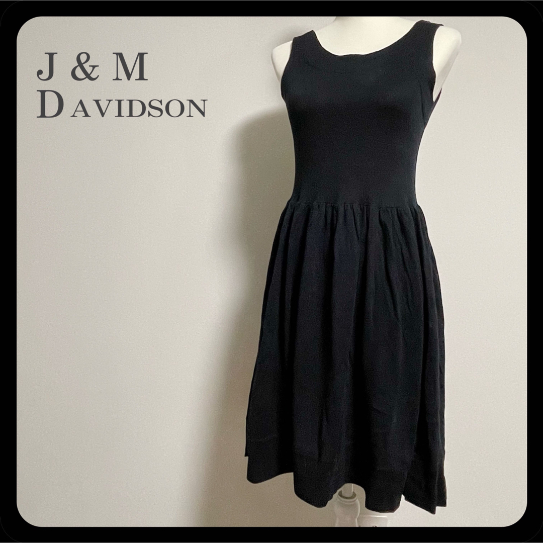 J&M DAVIDSON(ジェイアンドエムデヴィッドソン)の【極美品】J&M デヴィッドソン ノースリーブ ニット ワンピース ネイビー レディースのワンピース(ひざ丈ワンピース)の商品写真