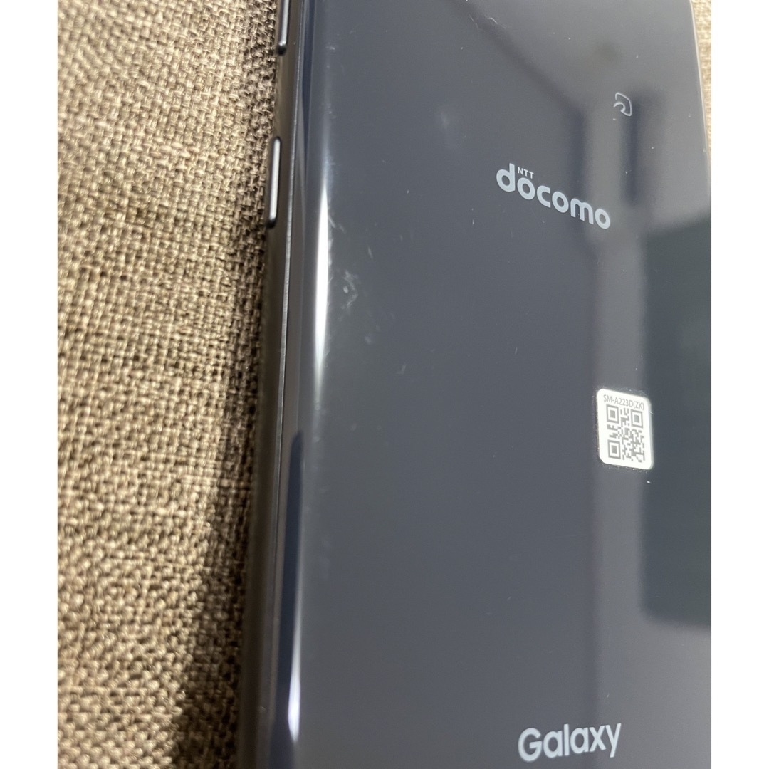 Galaxy(ギャラクシー)のSAMSUNG Galaxy A22 5G SC-56B ブラック スマホ/家電/カメラのスマートフォン/携帯電話(スマートフォン本体)の商品写真