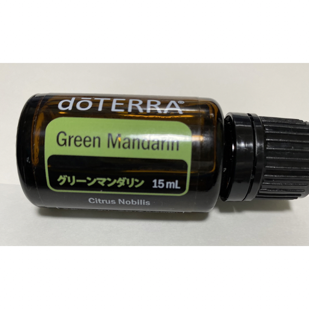 doTERRA(ドテラ)のドテラ　グリーンマンダリン【新品未開封】 コスメ/美容のリラクゼーション(エッセンシャルオイル（精油）)の商品写真