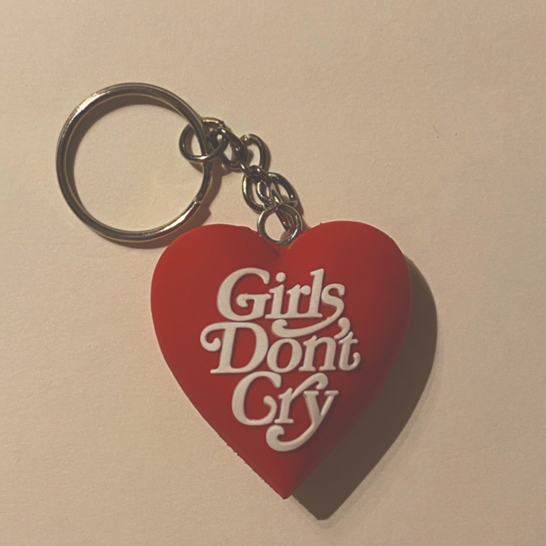 Girls Don't Cry キーホルダーの通販 by Sacs shop|ラクマ