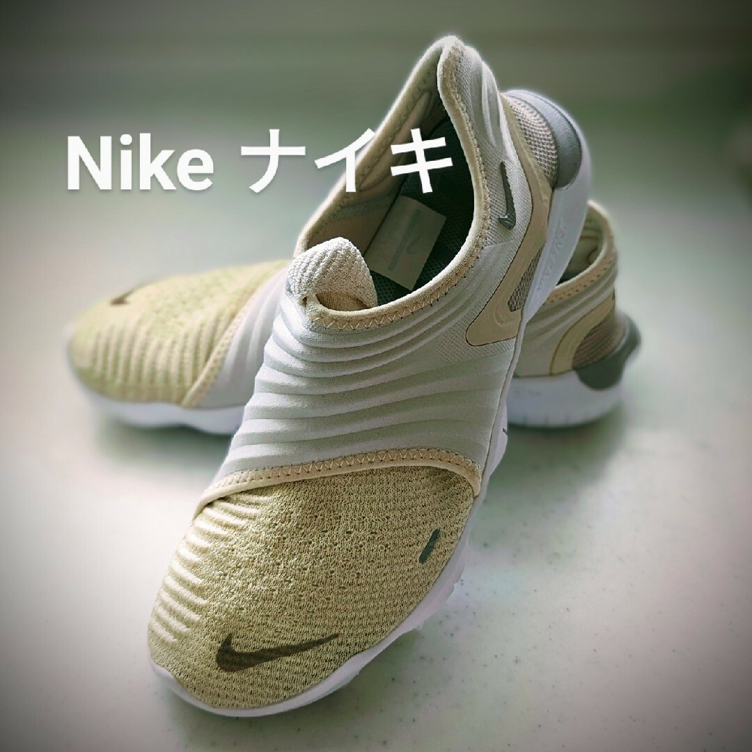 NIKE(ナイキ)のNike ナイキ　ウィメンズ　フリーラン　フライニット3.0 レディースの靴/シューズ(スニーカー)の商品写真