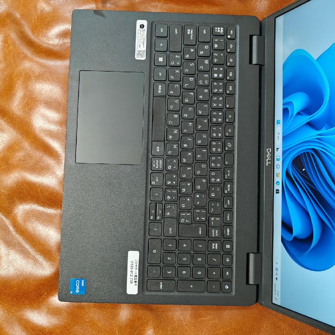 【美品】DELL Latitude 3520 2