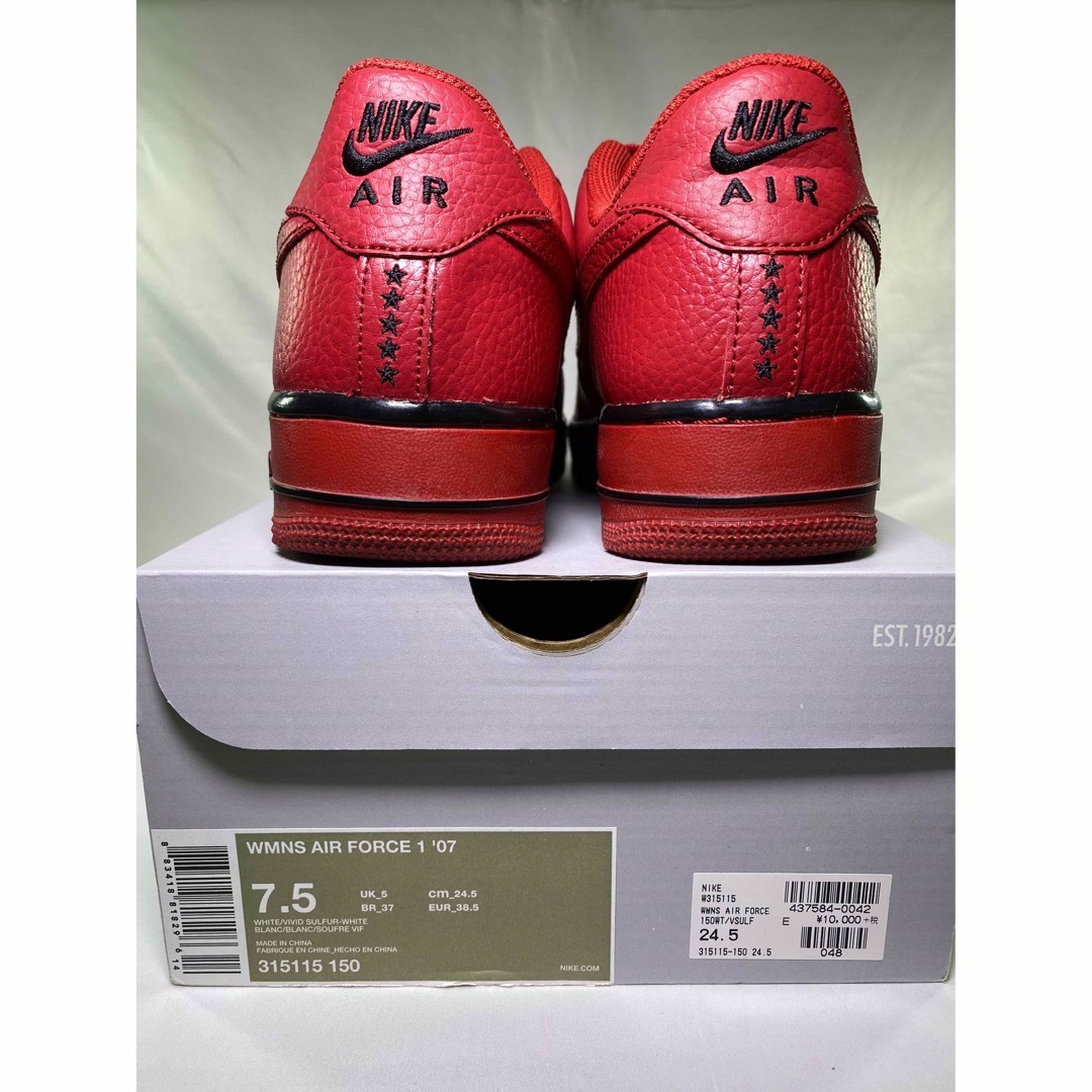 NIKE(ナイキ)のNIKE AIR FORCE 1 07 LE/RED 24.5cm メンズの靴/シューズ(スニーカー)の商品写真