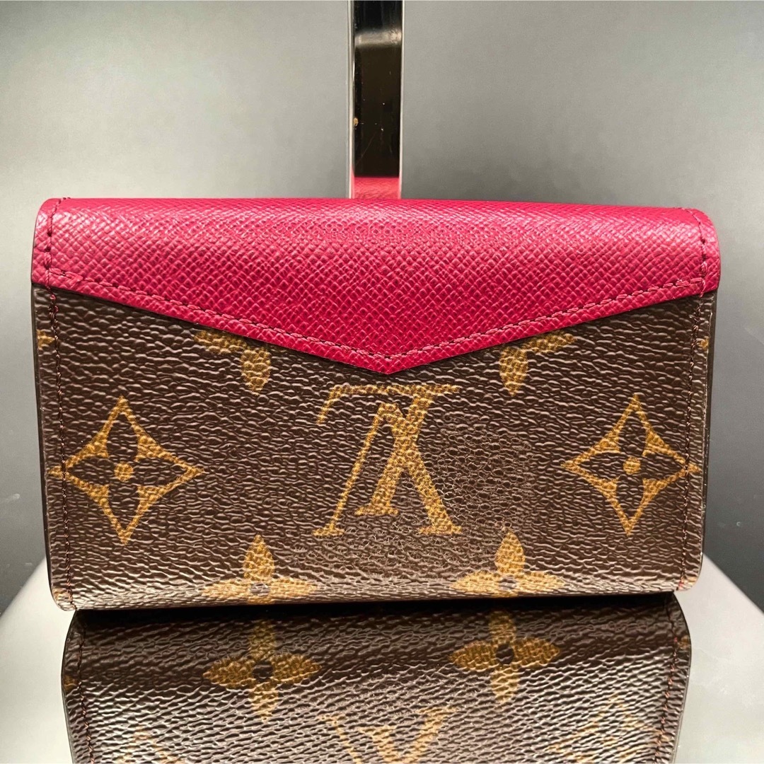 LOUIS VUITTON(ルイヴィトン)の新品級 / ルイヴィトン M61273 二つ折り カードケース / モノグラム レディースのファッション小物(名刺入れ/定期入れ)の商品写真