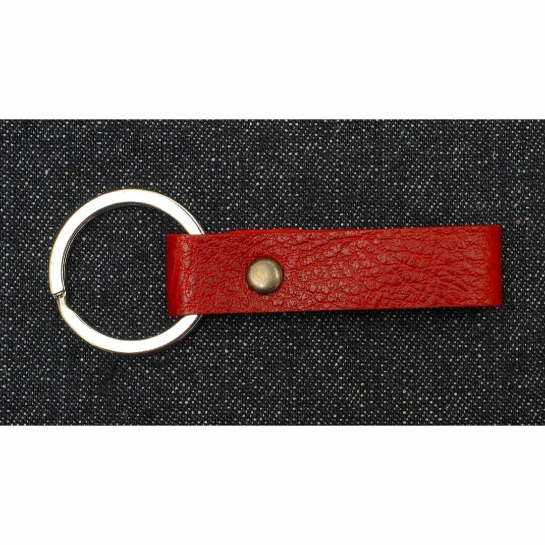 小さな革製キーリング (赤色 シボ柄) ハンドメイドのアクセサリー(キーホルダー/ストラップ)の商品写真