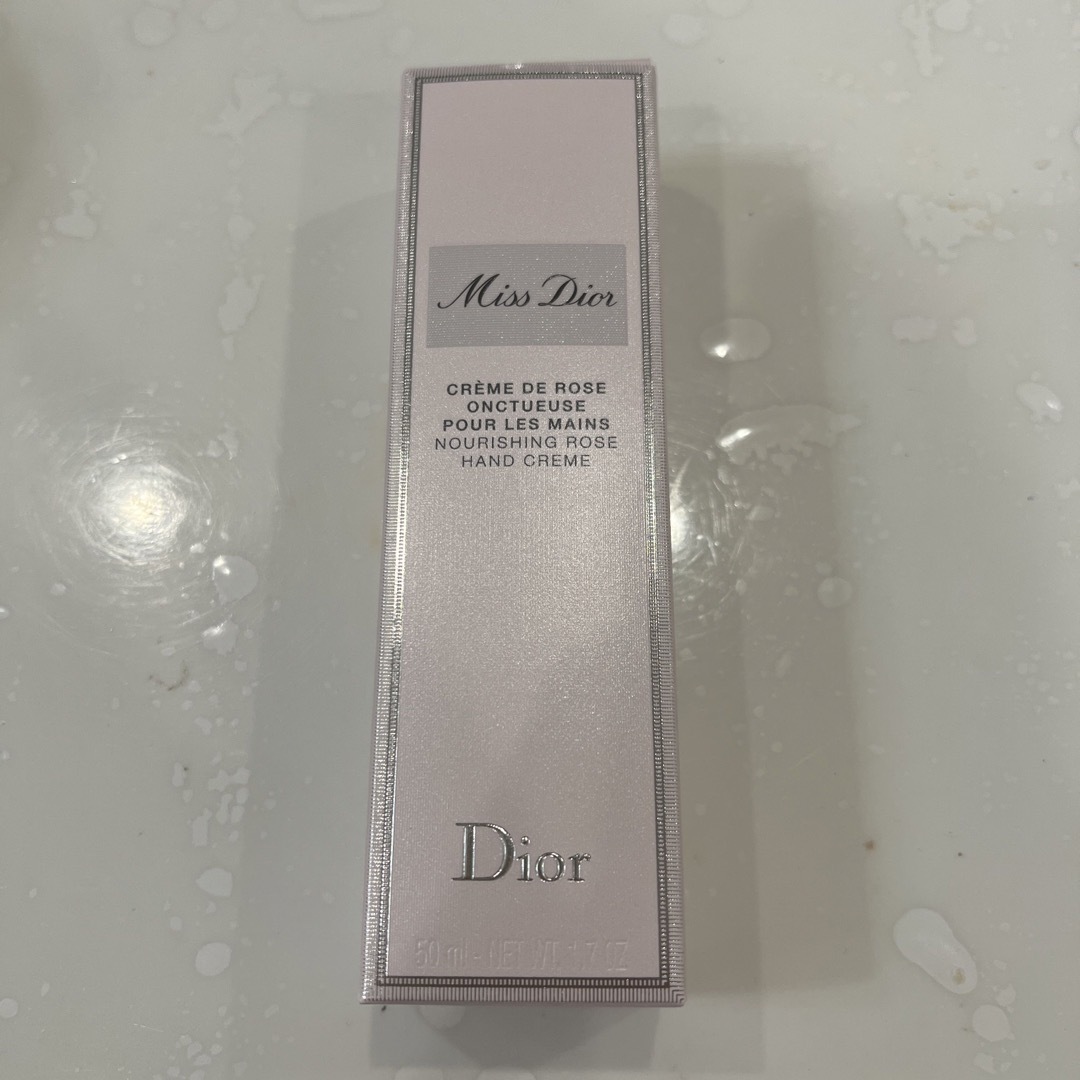 Dior(ディオール)の【12/15までの値下げ】ミスディオール ハンドクリーム コスメ/美容のボディケア(ハンドクリーム)の商品写真