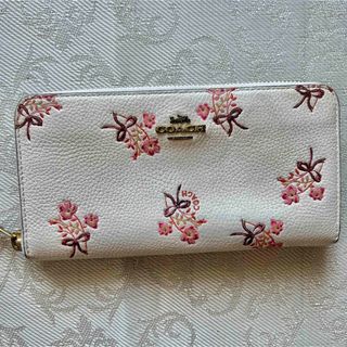 コーチ(COACH)の【美品】コーチ 花柄 長財布 人気 ローズ 財布 花柄　リボン(財布)