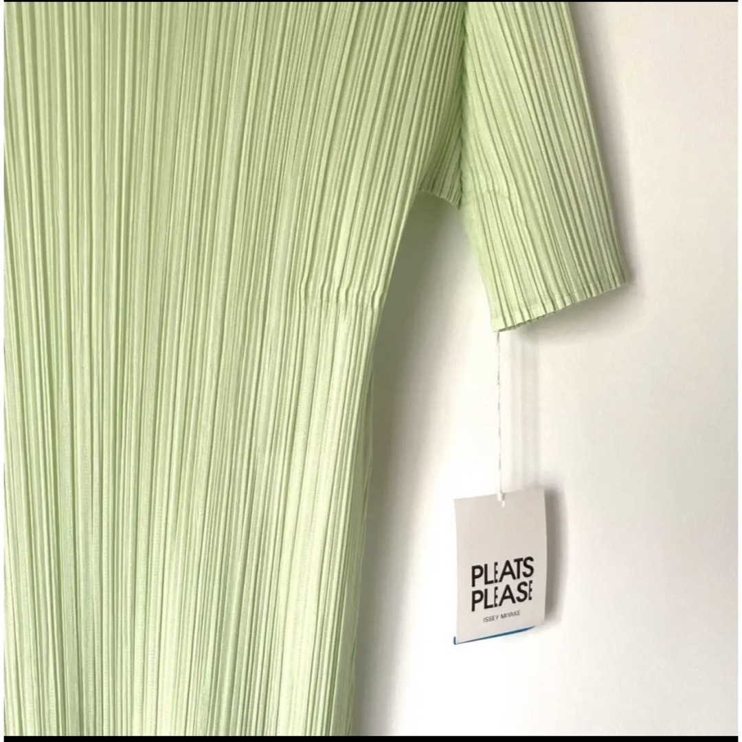 PLEATS PLEASE ISSEY MIYAKE(プリーツプリーズイッセイミヤケ)の【Aqua様専用です】pleats please イッセイミヤケ　ワンピース5月 レディースのワンピース(ロングワンピース/マキシワンピース)の商品写真