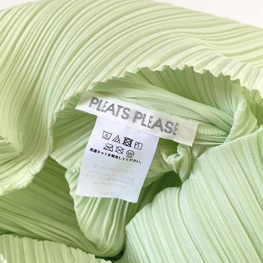 PLEATS PLEASE ISSEY MIYAKE(プリーツプリーズイッセイミヤケ)の【Aqua様専用です】pleats please イッセイミヤケ　ワンピース5月 レディースのワンピース(ロングワンピース/マキシワンピース)の商品写真