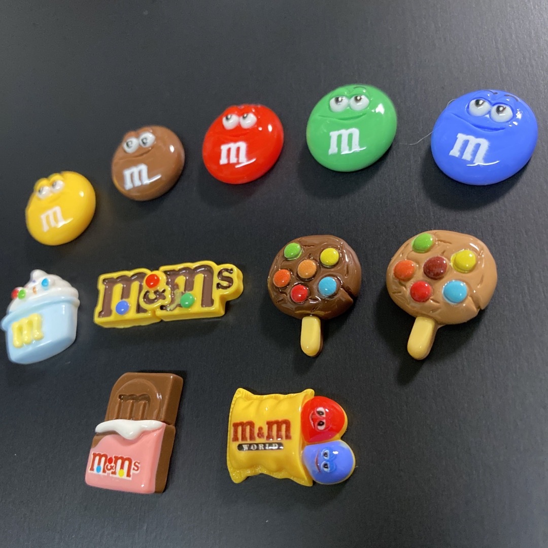 m&m's エム アンド エムズ  チョコレートフィギュア セット エンタメ/ホビーのおもちゃ/ぬいぐるみ(キャラクターグッズ)の商品写真