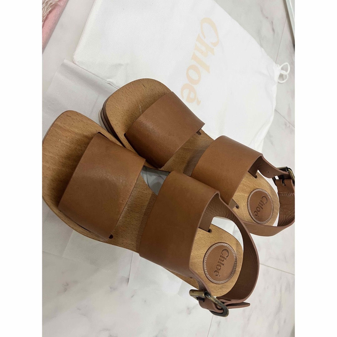 Chloe(クロエ)のCHLOÉ クロエ レザー ウェッジサンダル レディースの靴/シューズ(サンダル)の商品写真