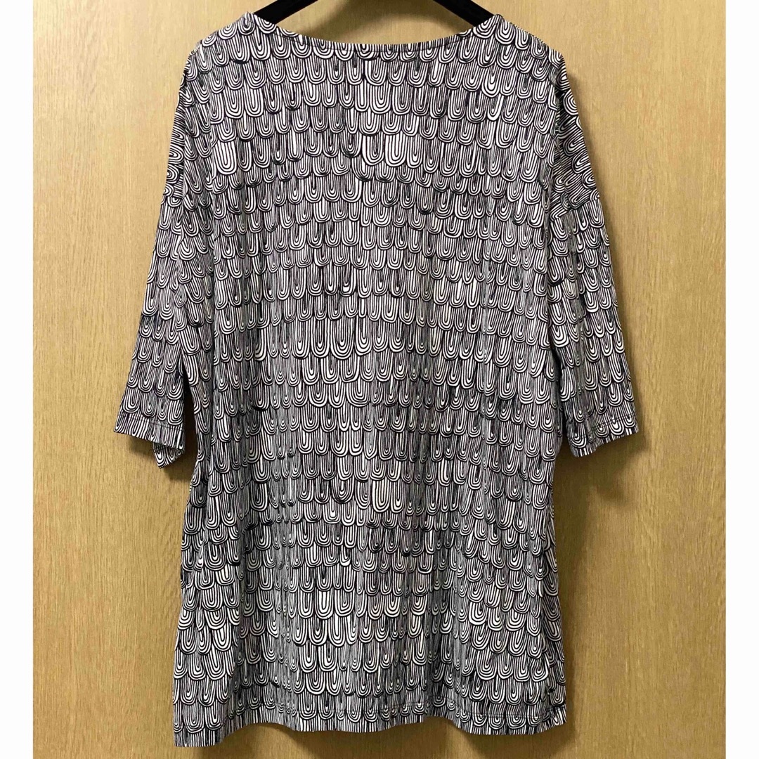 marimekko(マリメッコ)のmarimekko マリメッコ Tシャツ カットソー Sサイズ 未使用 レディースのトップス(カットソー(半袖/袖なし))の商品写真
