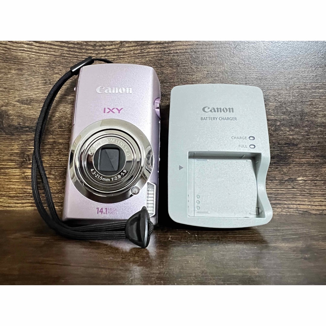 コンパクトデジタルカメラ　Canon IXY10Sピンク 完動品